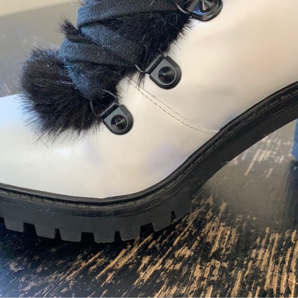 Guess Faux Fur Booties white black boots - Picture 7 of 7